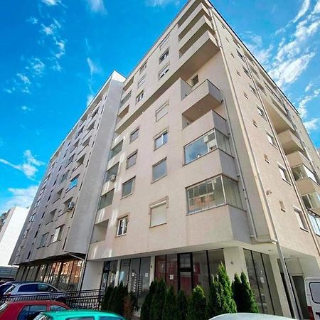 1-Bedroom Apartment Fushe Kosove Kosovo Polje エクステリア 写真
